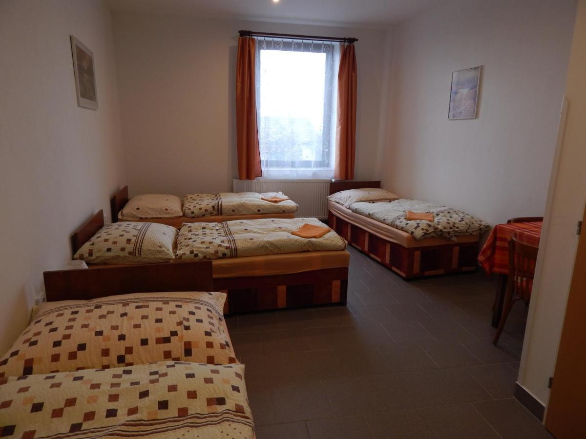 Penzion U Kasnych Mníšek pod Brdy Екстериор снимка